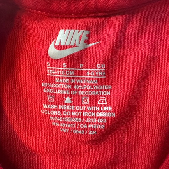 Nike T-Shirt Kids 4-5 Red Double Swoosh Graphic Short Sleeve Cotton Blend Tee - Picture 2 of 6